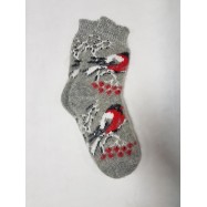 Носки из козьего пуха с двумя снегирями